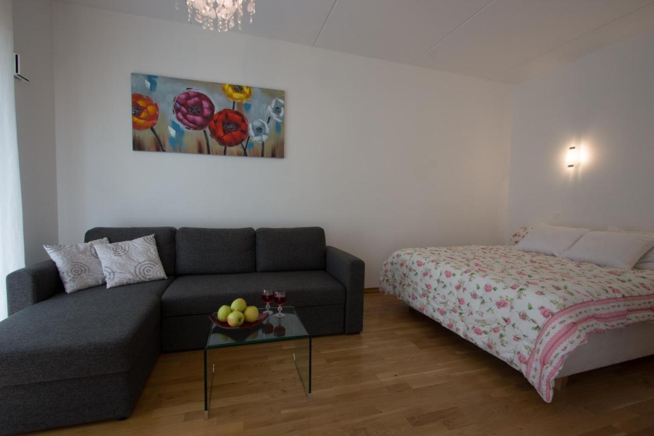 Kueueni 5B Apartment Tartu Buitenkant foto